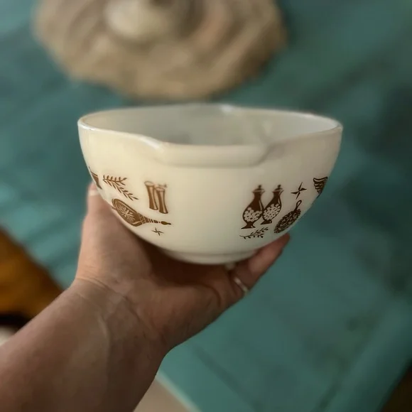 1960’s Pyrex mixing bowl Early American Pattern 1.5 Pt Colonial Cinderella - Picture 8 of 9